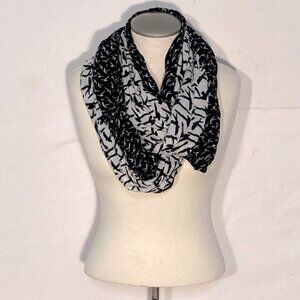 5/$25 Black White Bird Print Infinity Scarf